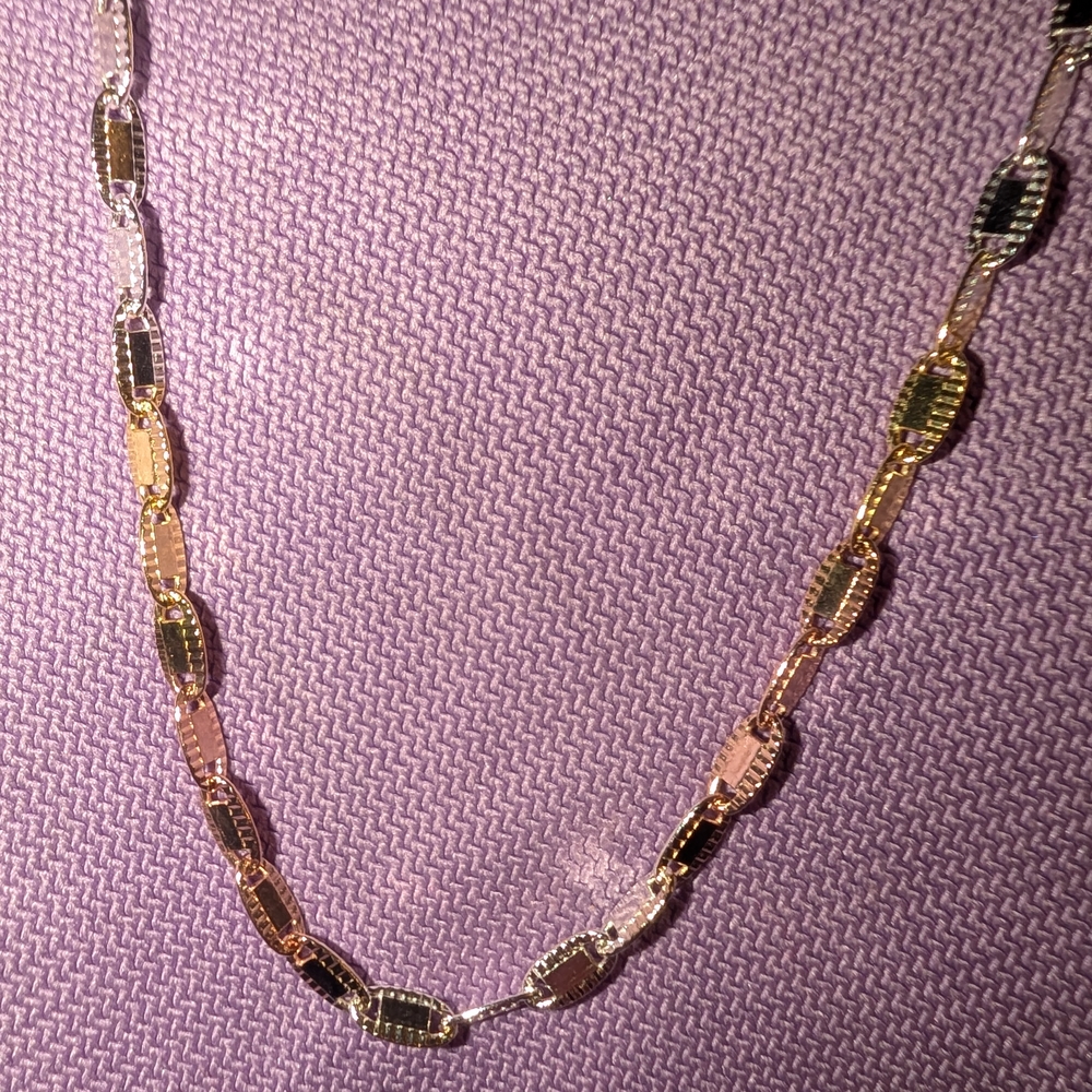 Tri-Color Necklace - Picture 3 of 3